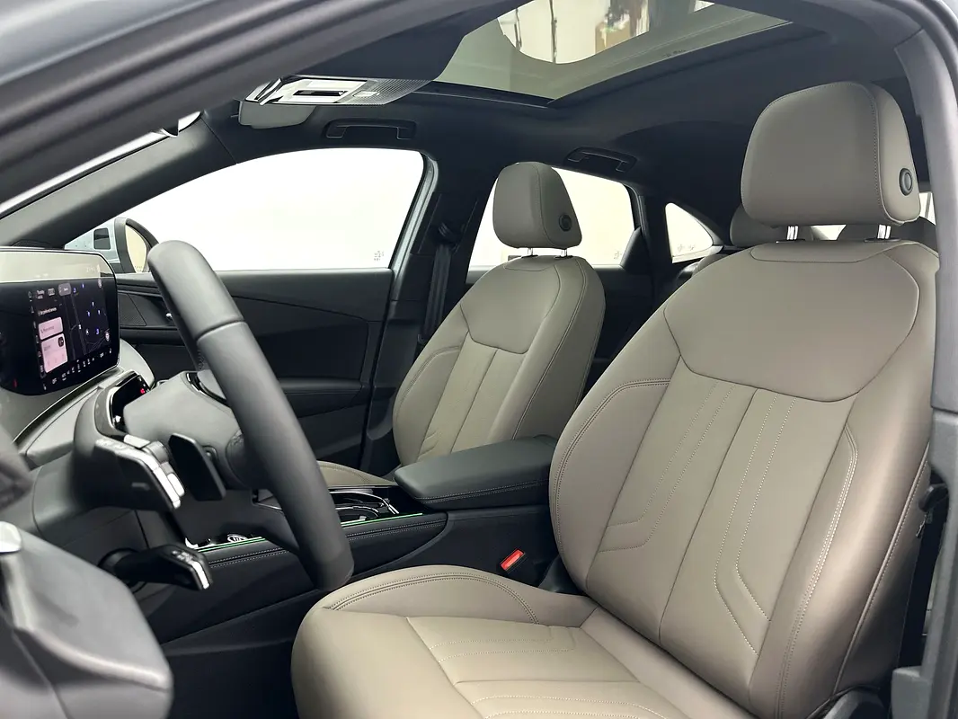 AUDI Q3 Other 2026 - photo 11 - Import Émirats | International Cars