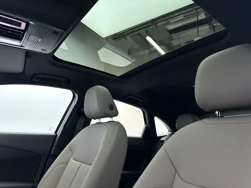 AUDI Q3 Other 2026 - photo 12 - Import Émirats | International Cars