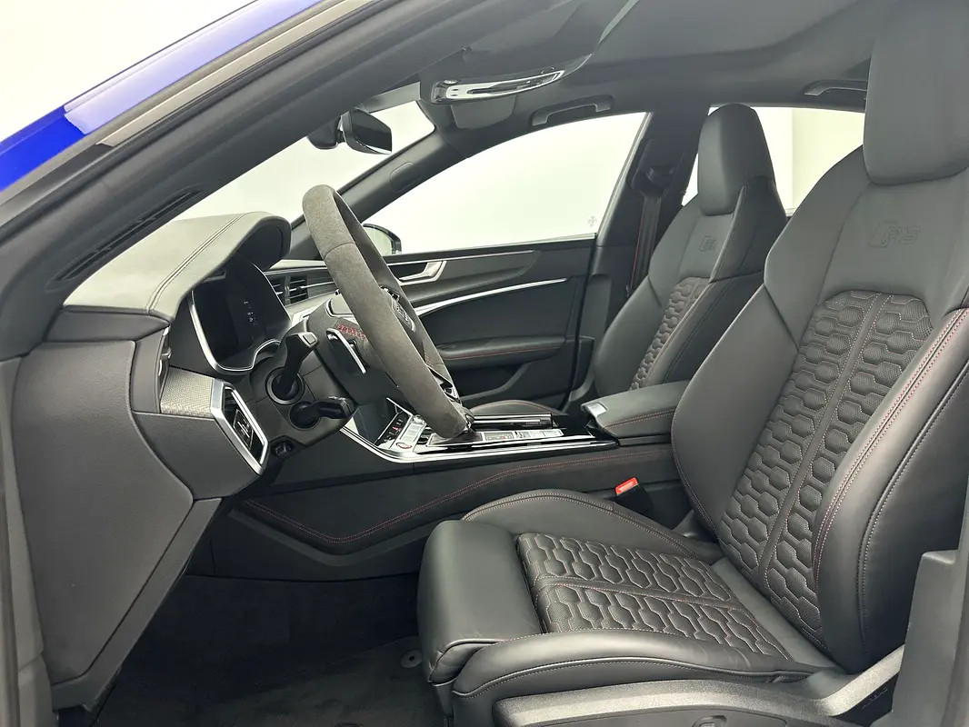 AUDI S7/RS7 4.0 TFSI quattro 2023 - photo 10 - Import Émirats | International Cars