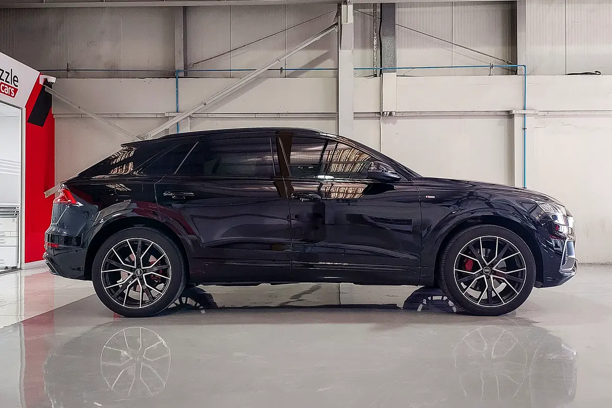 AUDI Q8 55 TFSI quattro S line 2022 - photo 5 - Import Émirats | International Cars