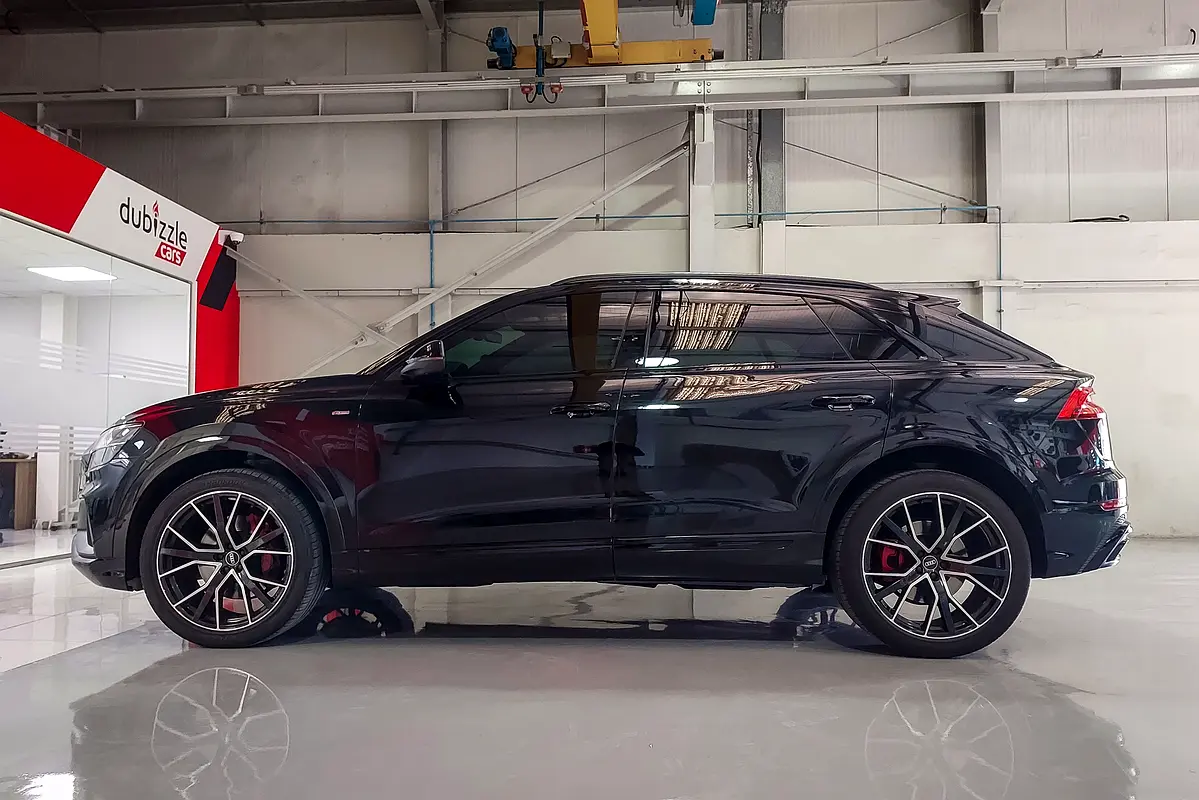 AUDI Q8 55 TFSI quattro S line 2022 - photo 6 - Import Émirats | International Cars