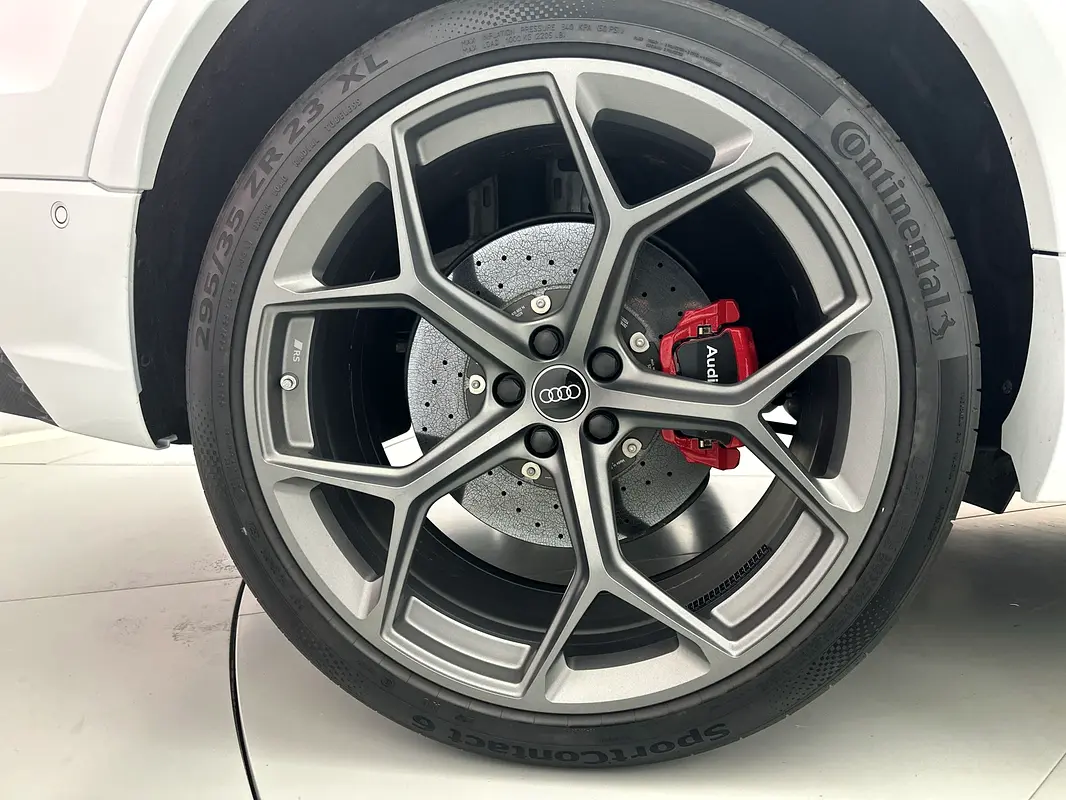 AUDI RS Q8 Carbon Black Edition 2025 - photo 2 - Import Émirats | International Cars