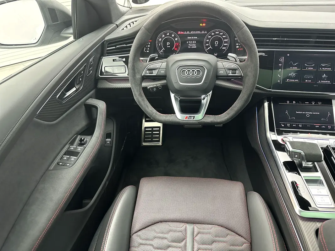 AUDI RS Q8 Carbon Black Edition 2025 - photo 4 - Import Émirats | International Cars