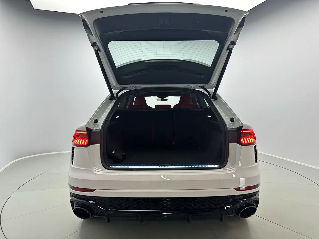 AUDI RS Q8 4.0 TFSI quattro 2023 - photo 6 - Import Émirats | International Cars