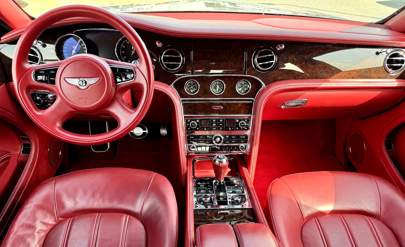 BENTLEY Mulsanne Special Edition 2013 - photo 12 - Import Émirats | International Cars