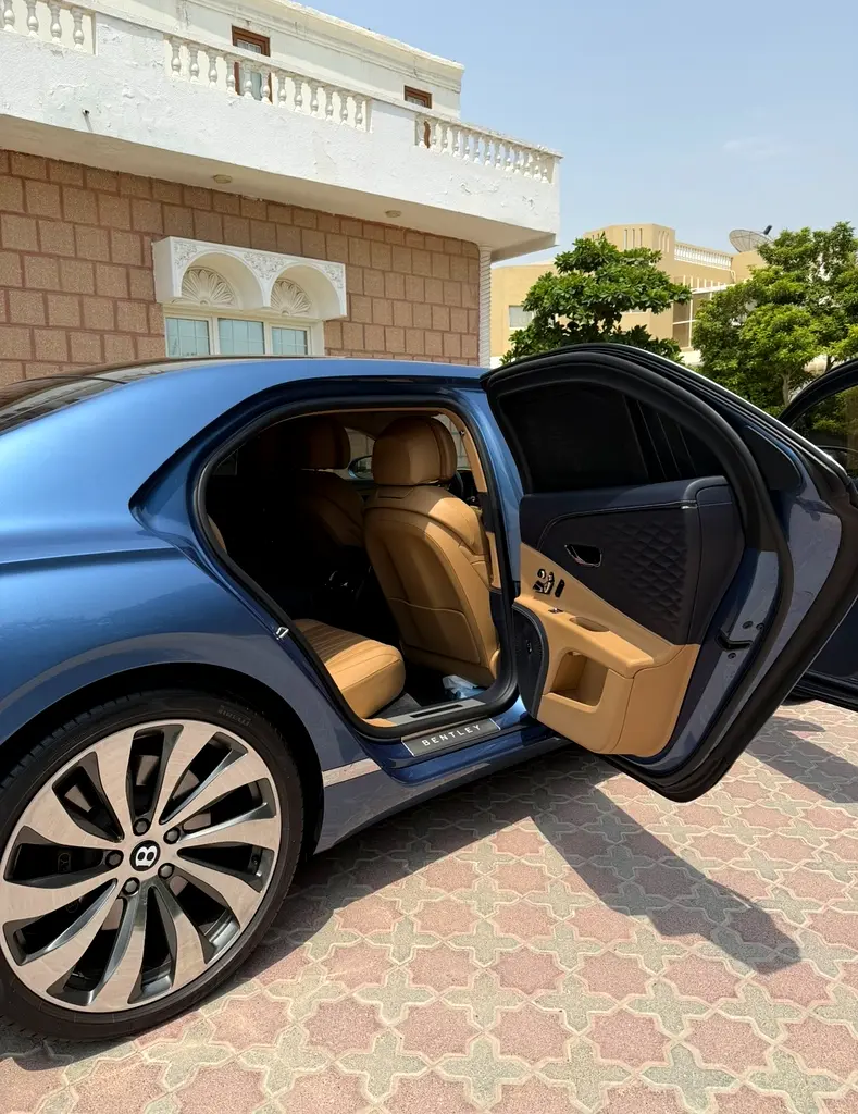 BENTLEY Flying Spur W12 2020 - photo 4 - Import Émirats | International Cars