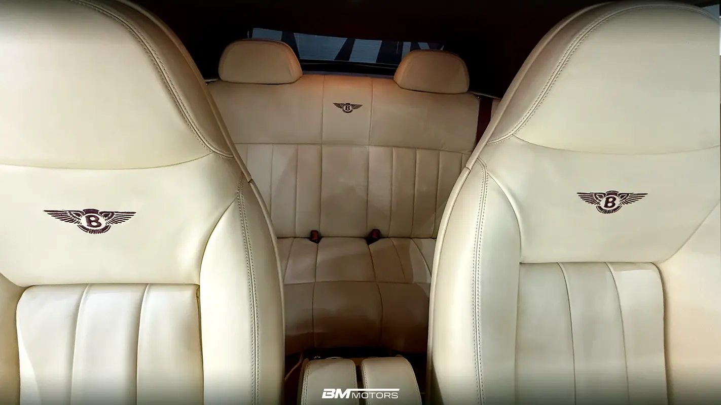 BENTLEY Azure Millionaire Edition 2007 - photo 9 - Import Émirats | International Cars