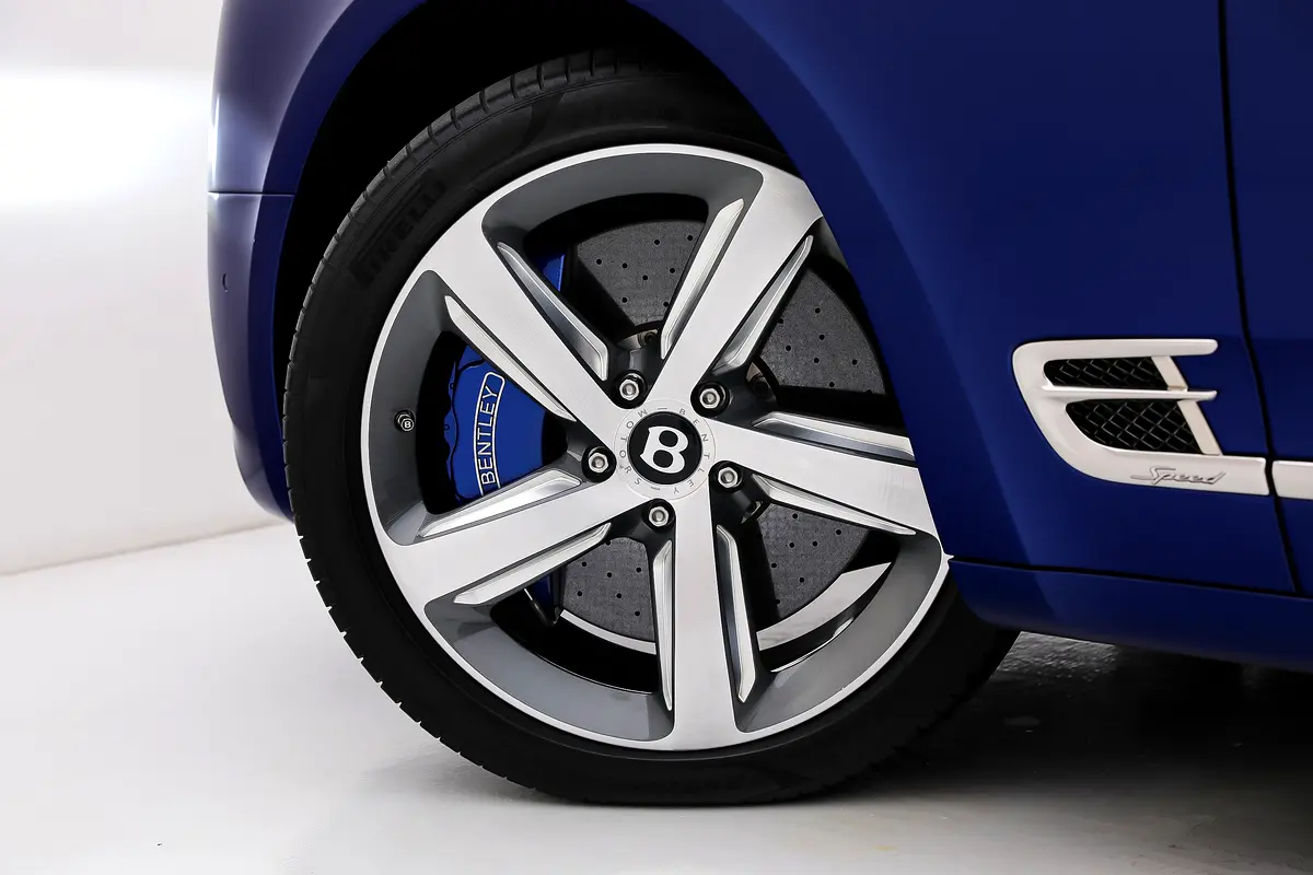 BENTLEY Mulsanne Speed 2017 - photo 8 - Import Émirats | International Cars