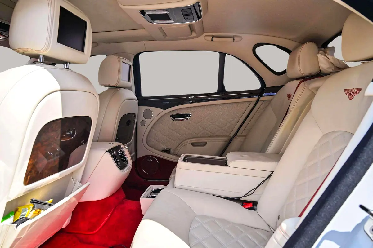 BENTLEY Mulsanne Standard 2013 - photo 12 - Import Émirats | International Cars