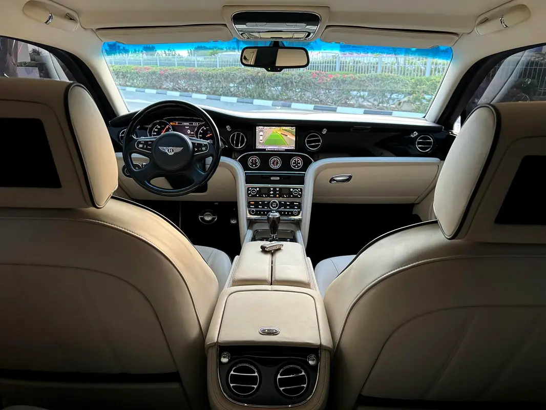 BENTLEY Mulsanne Other 2012 - photo 12 - Import Émirats | International Cars