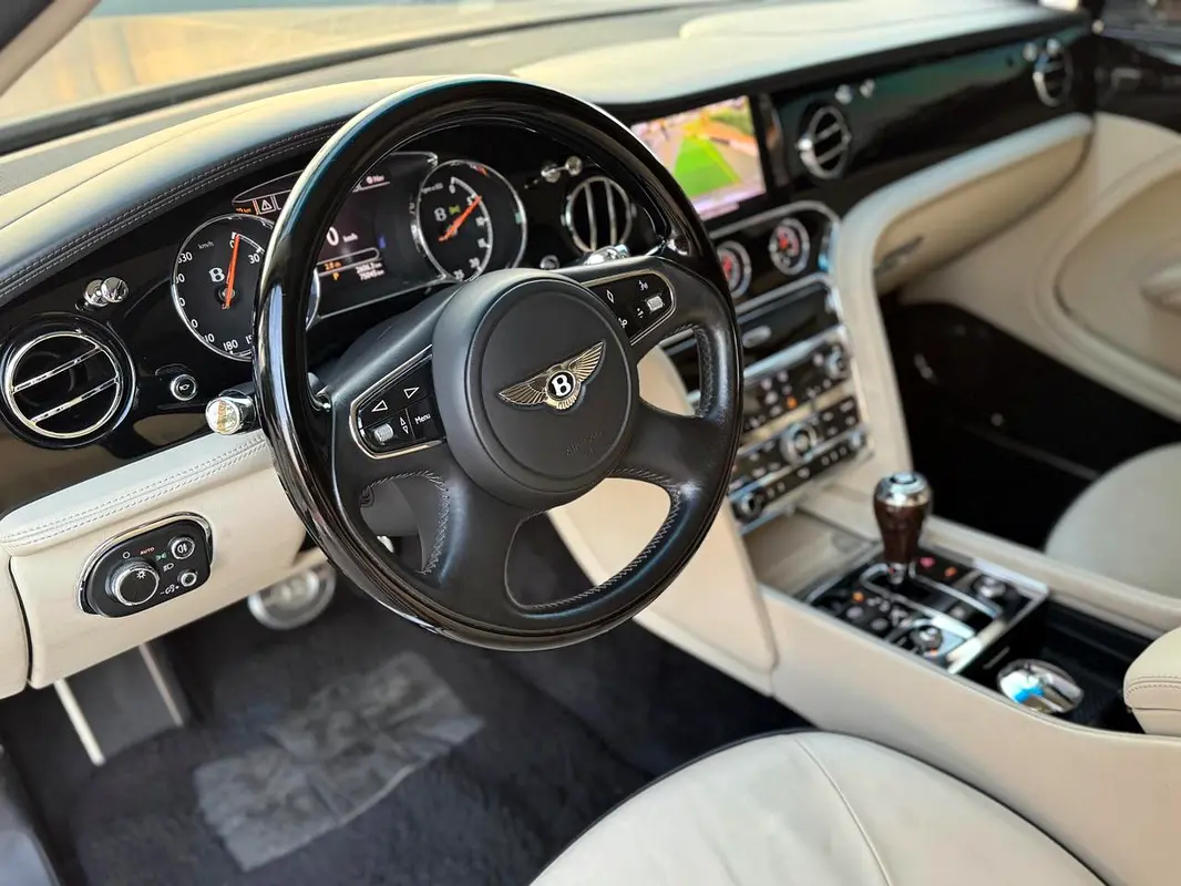 BENTLEY Mulsanne Other 2012 - photo 8 - Import Émirats | International Cars