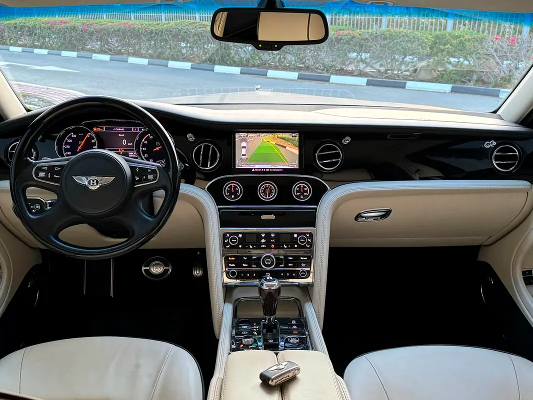 BENTLEY Mulsanne Other 2012 - photo 9 - Import Émirats | International Cars