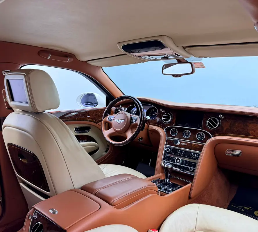 BENTLEY Mulsanne Standard 2011 - photo 10 - Import Émirats | International Cars