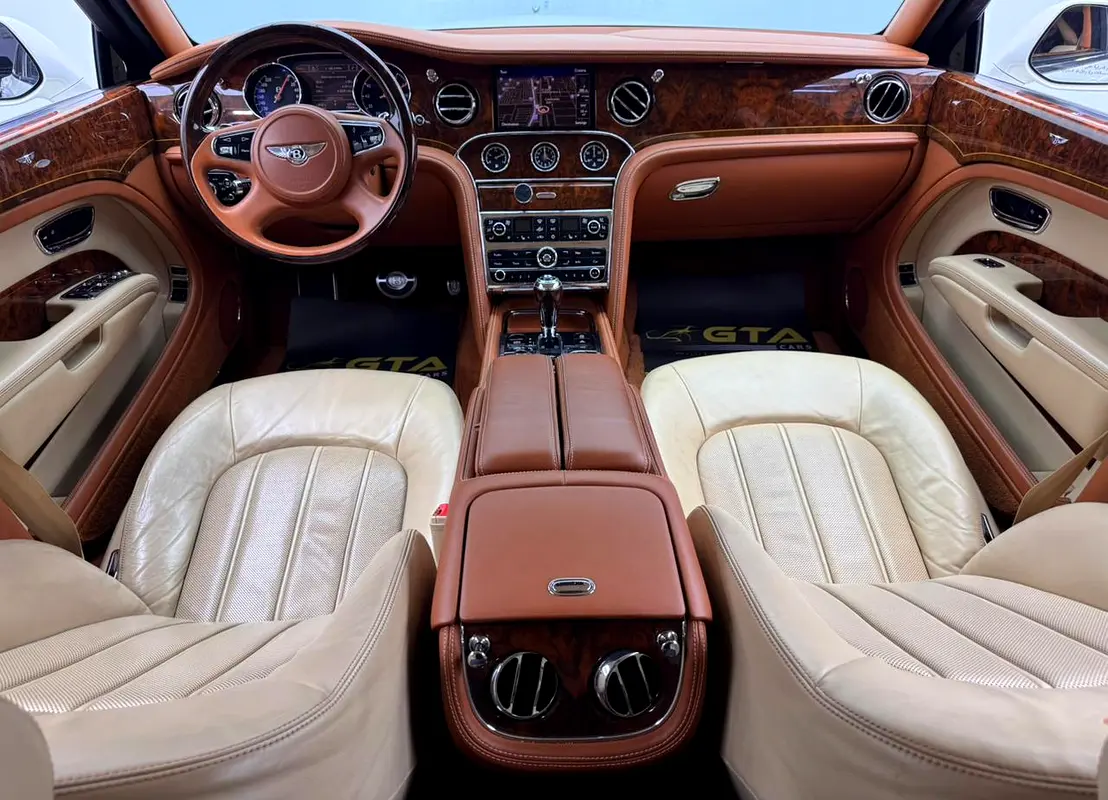 BENTLEY Mulsanne Standard 2011 - photo 9 - Import Émirats | International Cars