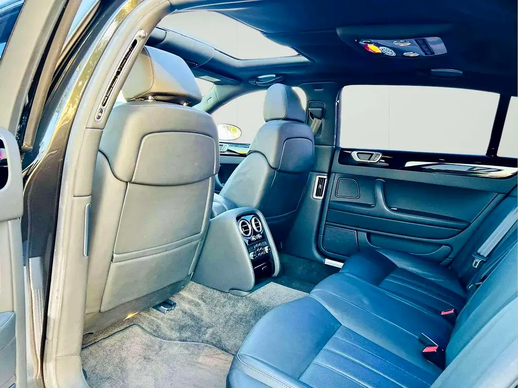 BENTLEY Continental Flying Spur 2006 - photo 11 - Import Émirats | International Cars