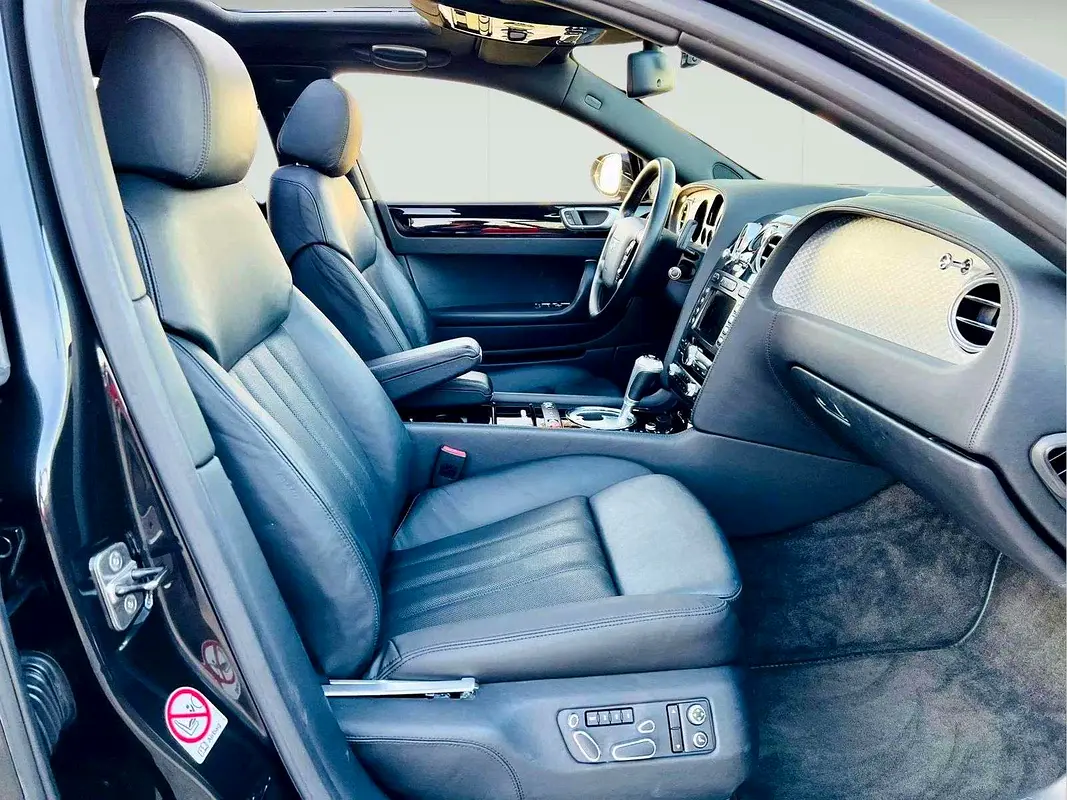 BENTLEY Continental Flying Spur 2006 - photo 12 - Import Émirats | International Cars