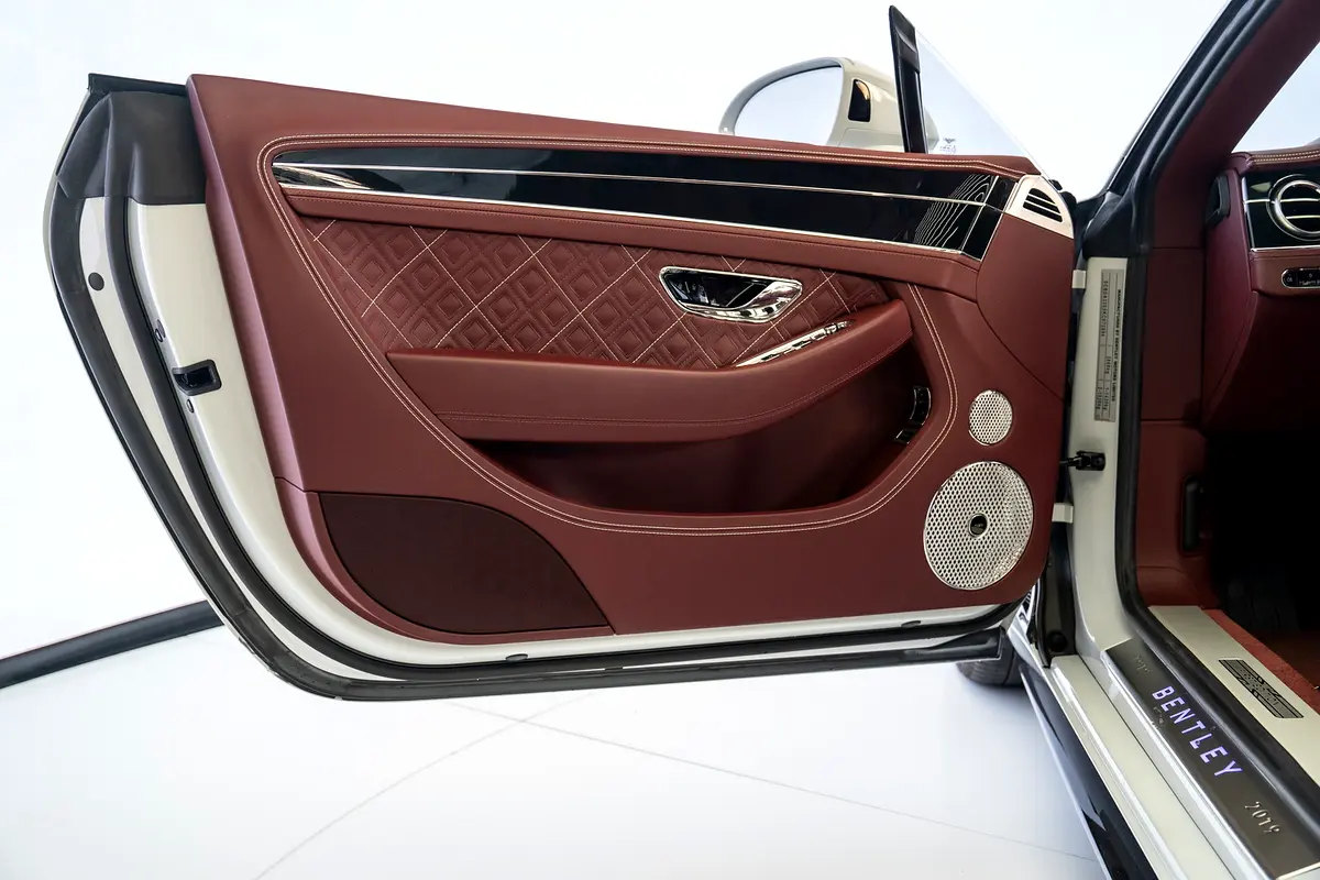 BENTLEY Continental GTC 2019 - photo 10 - Import Émirats | International Cars