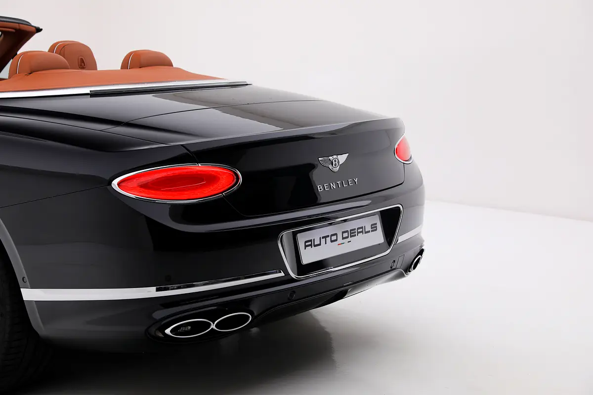 BENTLEY Continental GTC 2023 - photo 10 - Import Émirats | International Cars