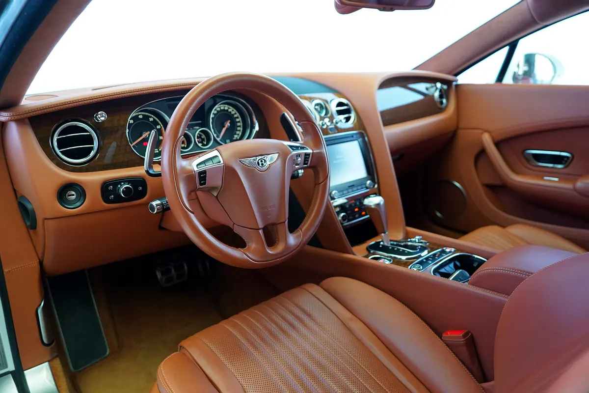 BENTLEY Continental GT V8 2016 - photo 2 - Import Émirats | International Cars