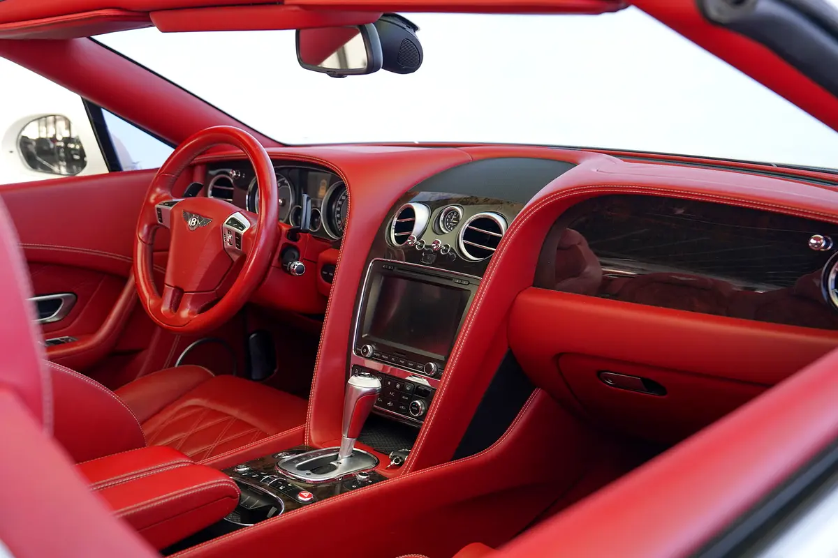 BENTLEY Continental GTC 2014 - photo 8 - Import Émirats | International Cars