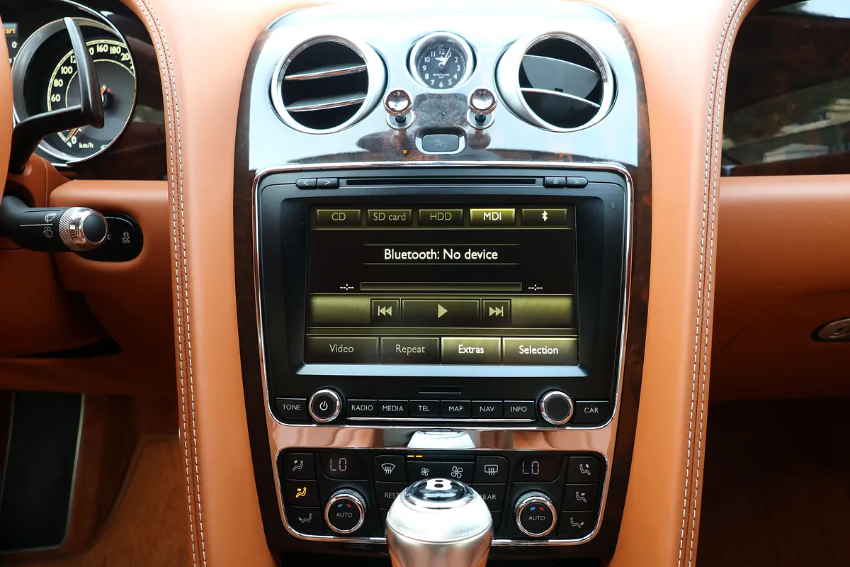 BENTLEY Continental GT V8 S 2015 - photo 12 - Import Émirats | International Cars