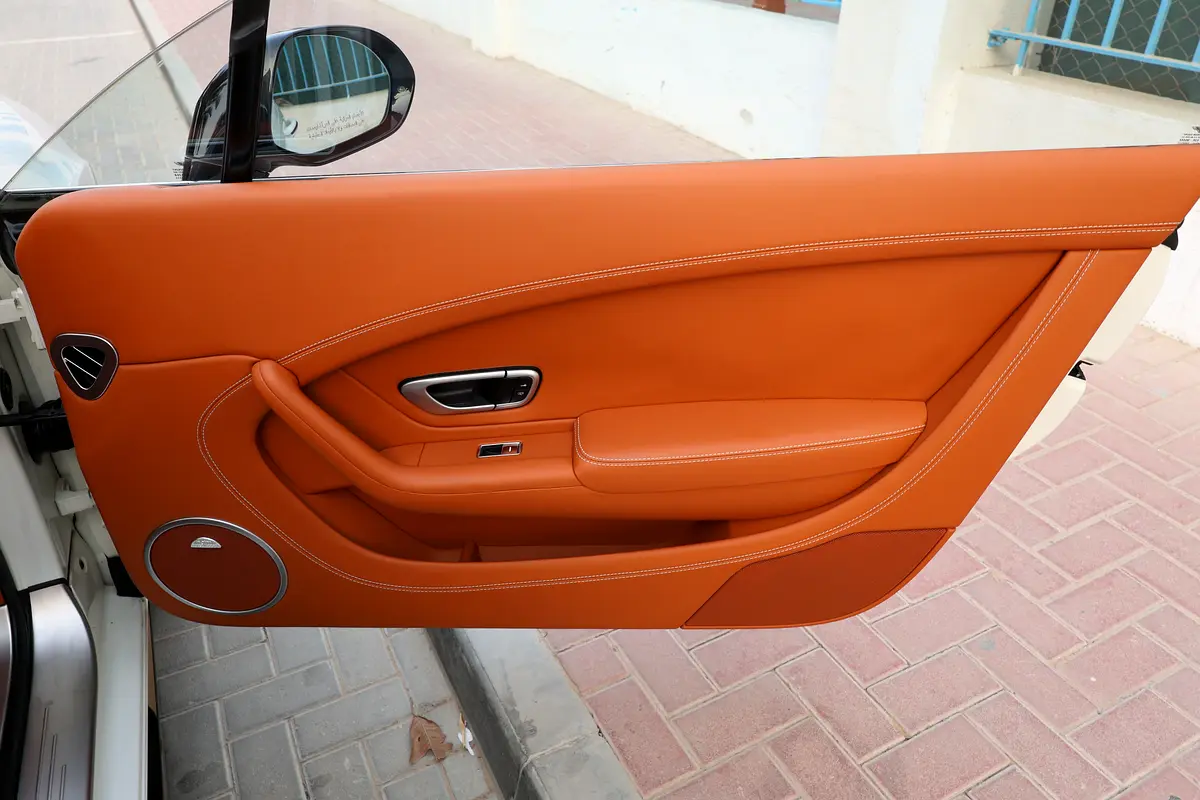 BENTLEY Continental GT V8 S 2015 - photo 8 - Import Émirats | International Cars