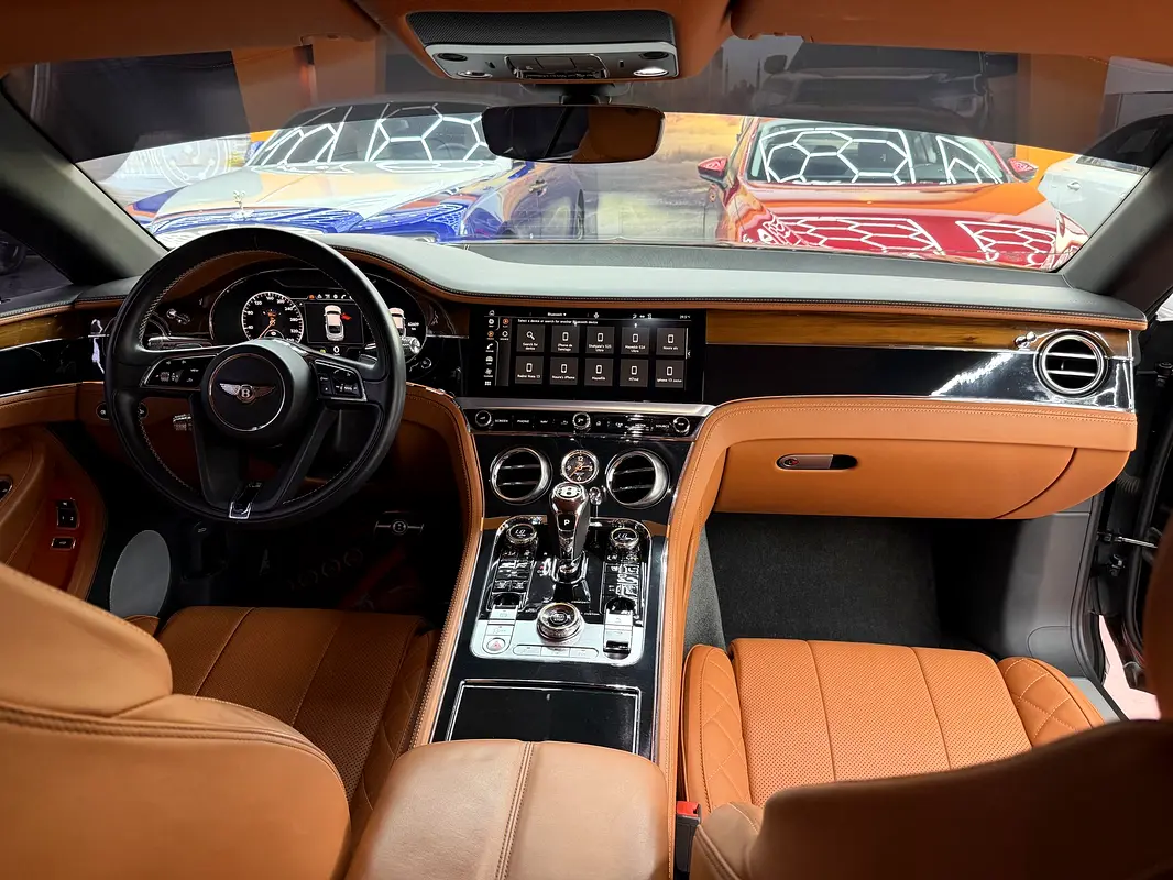 BENTLEY Continental GT 100th Anniversary Edition 2019 - photo 11 - Import Émirats | International Cars