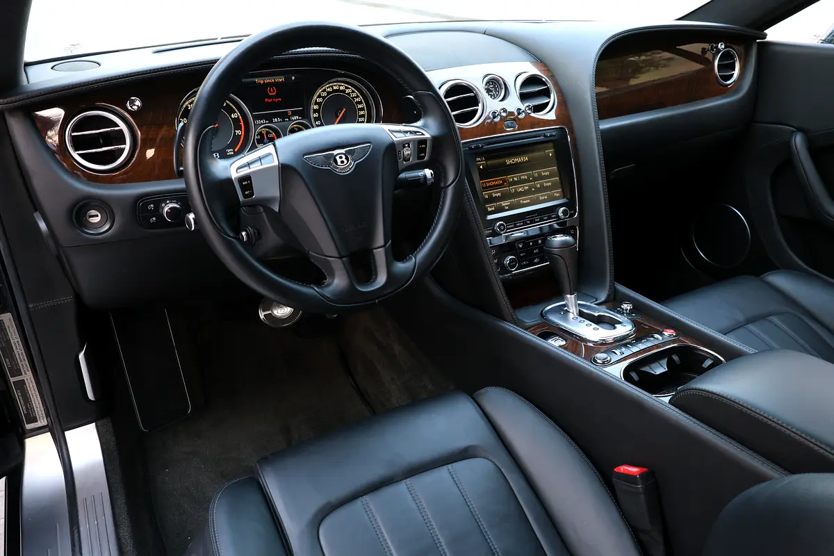 BENTLEY Continental GT V8 2013 - photo 10 - Import Émirats | International Cars