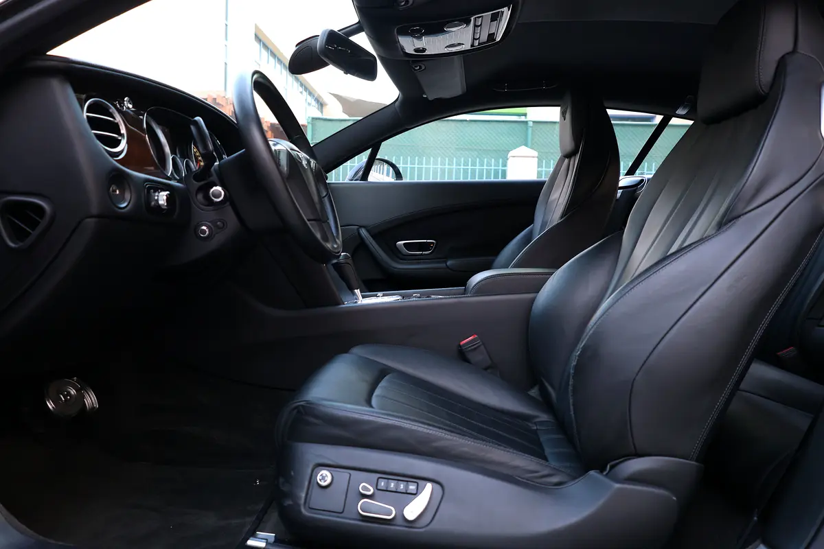 BENTLEY Continental GT V8 2013 - photo 9 - Import Émirats | International Cars