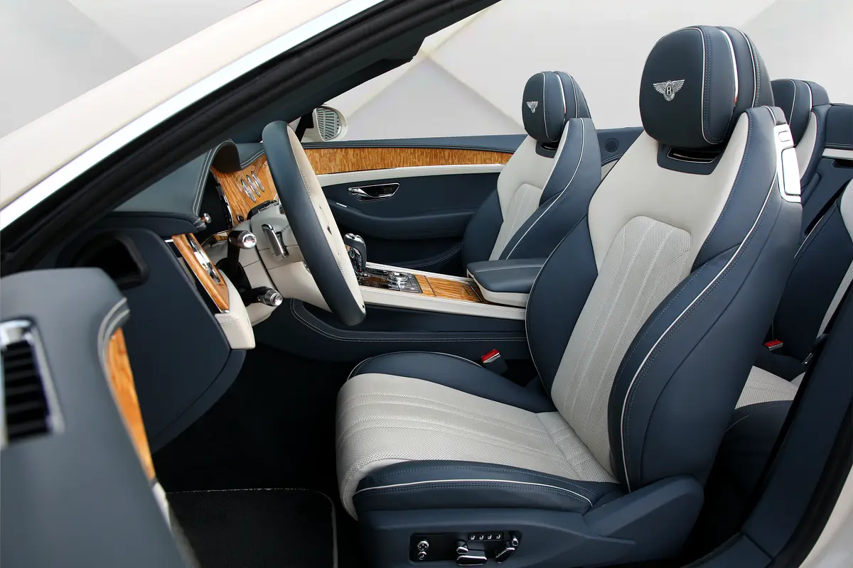 BENTLEY Continental GTC 2021 - photo 11 - Import Émirats | International Cars