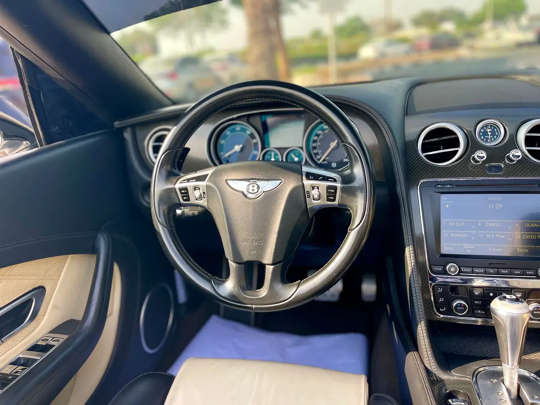 BENTLEY Continental GTC 2014 - photo 10 - Import Émirats | International Cars
