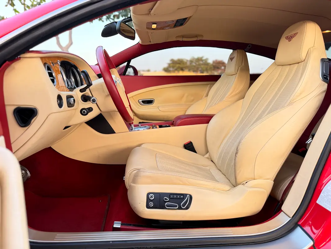 BENTLEY Continental GT 2013 - photo 11 - Import Émirats | International Cars