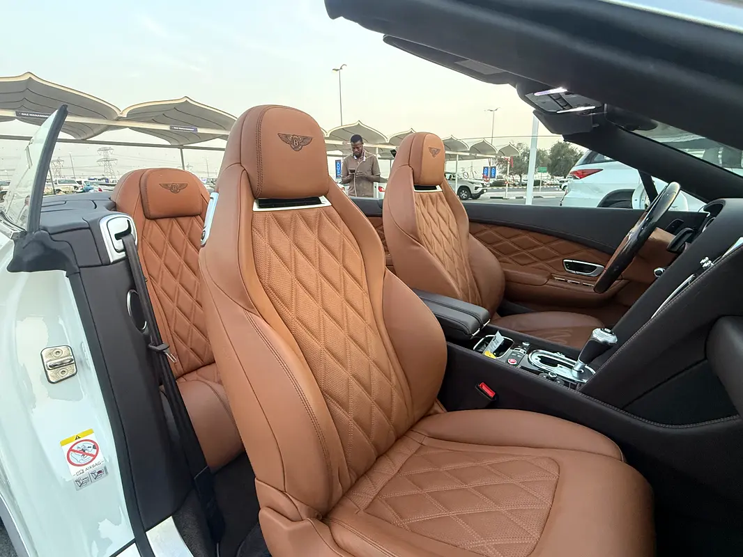 BENTLEY Continental GTC Speed 2014 - photo 11 - Import Émirats | International Cars