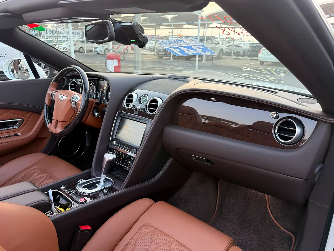 BENTLEY Continental GTC Speed 2014 - photo 9 - Import Émirats | International Cars