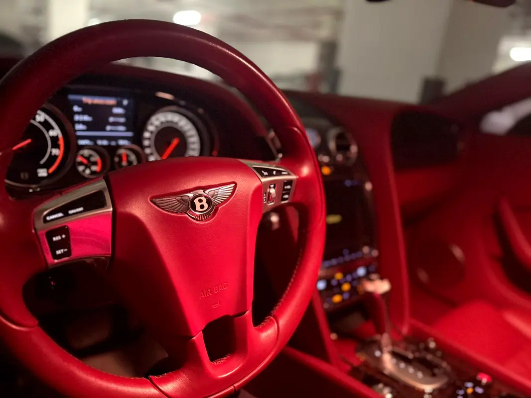 BENTLEY Continental GT 2015 - photo 8 - Import Émirats | International Cars