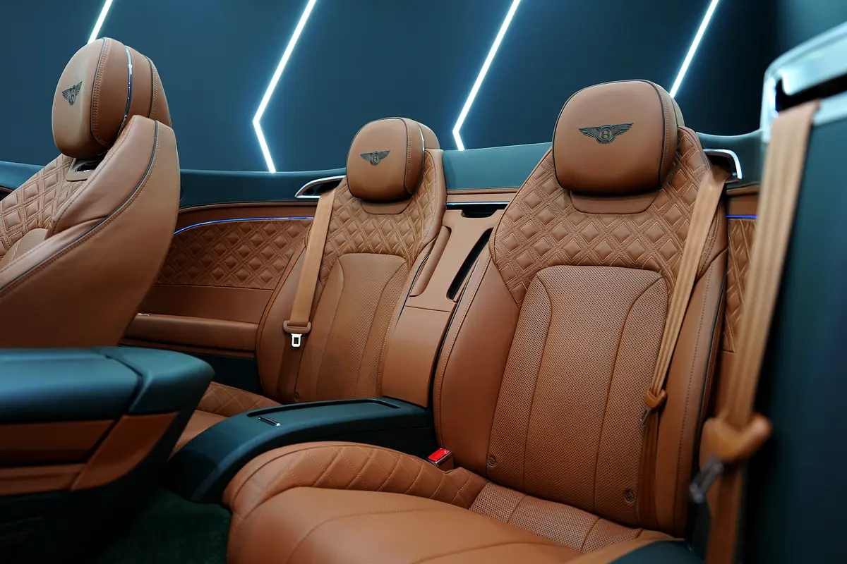 BENTLEY Continental GTC 2022 - photo 11 - Import Émirats | International Cars