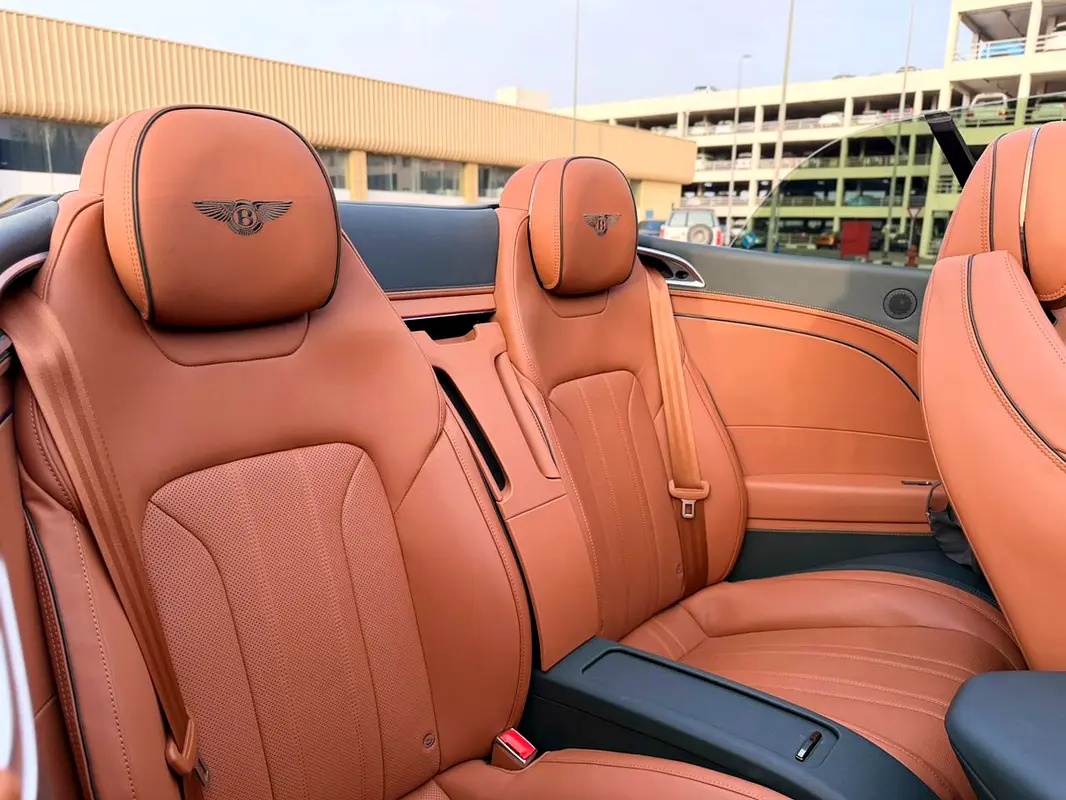 BENTLEY Continental GTC 2026 - photo 12 - Import Émirats | International Cars