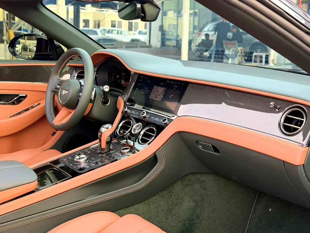 BENTLEY Continental GTC 2026 - photo 6 - Import Émirats | International Cars