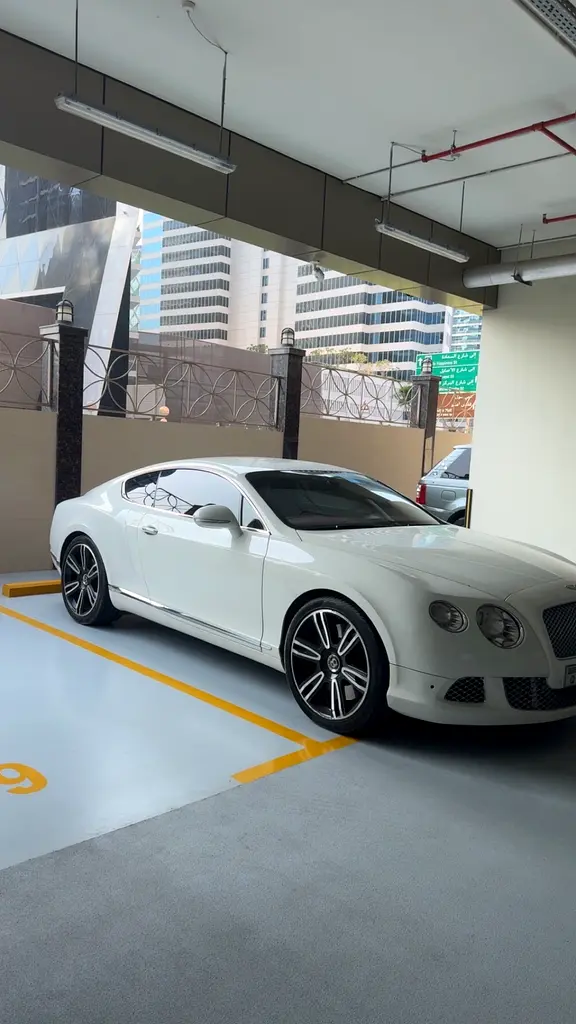 BENTLEY Continental GT 2012 - photo 10 - Import Émirats | International Cars