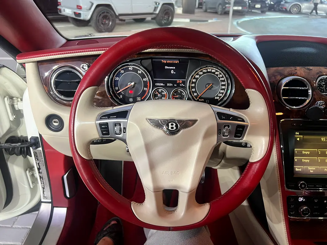 BENTLEY Continental GT 2012 - photo 7 - Import Émirats | International Cars