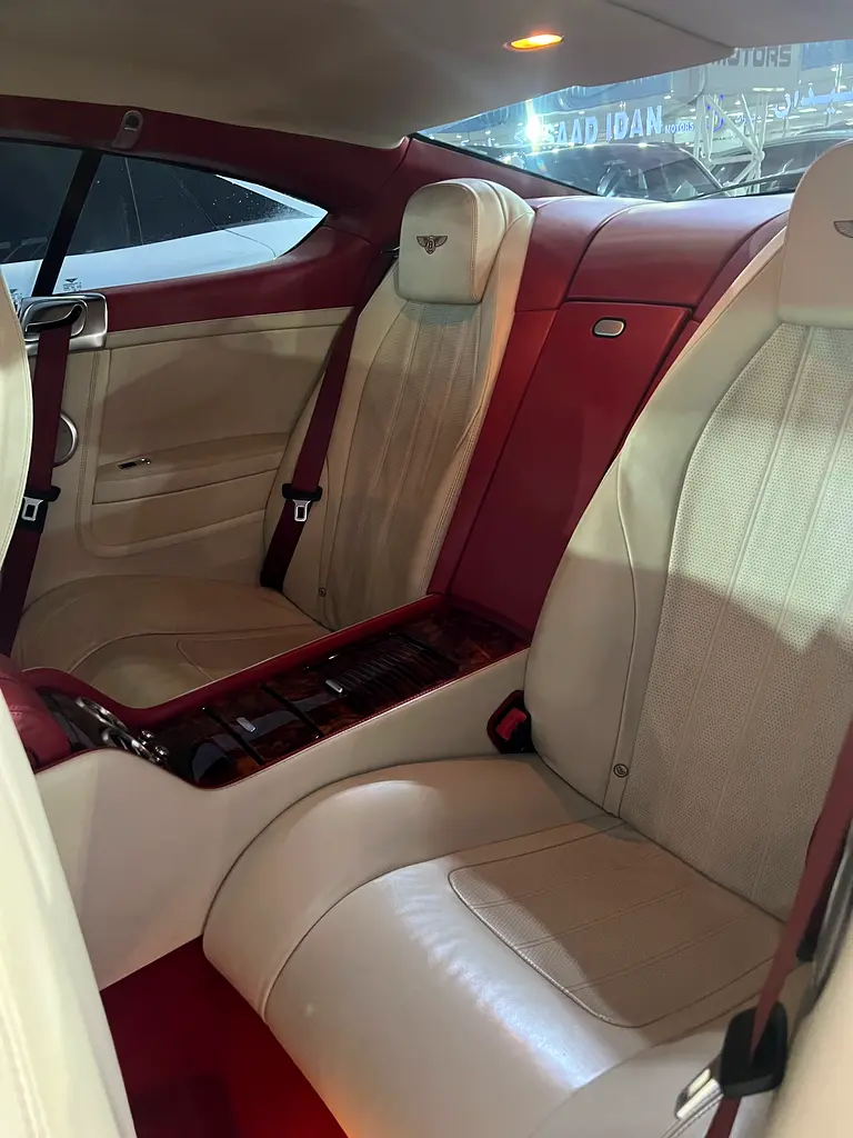 BENTLEY Continental GT 2012 - photo 9 - Import Émirats | International Cars