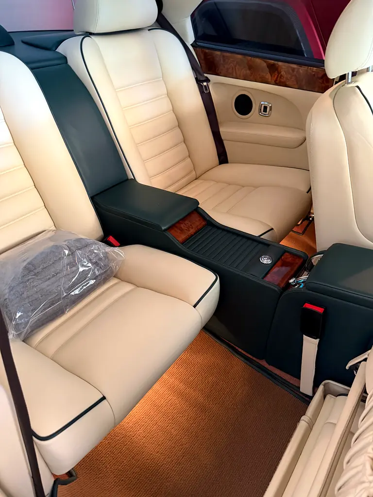 BENTLEY Continental GT 1993 - photo 7 - Import Émirats | International Cars