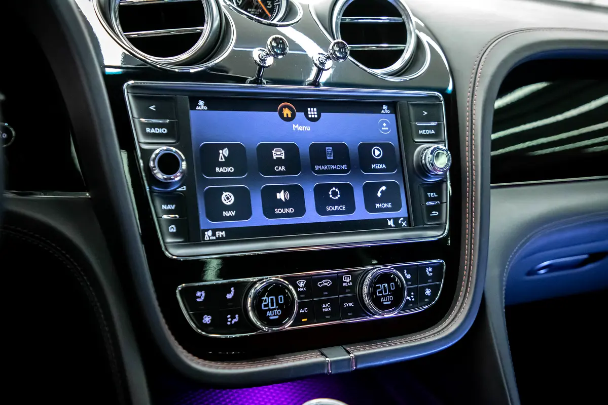 BENTLEY Bentayga Standard 2019 - photo 12 - Import Émirats | International Cars