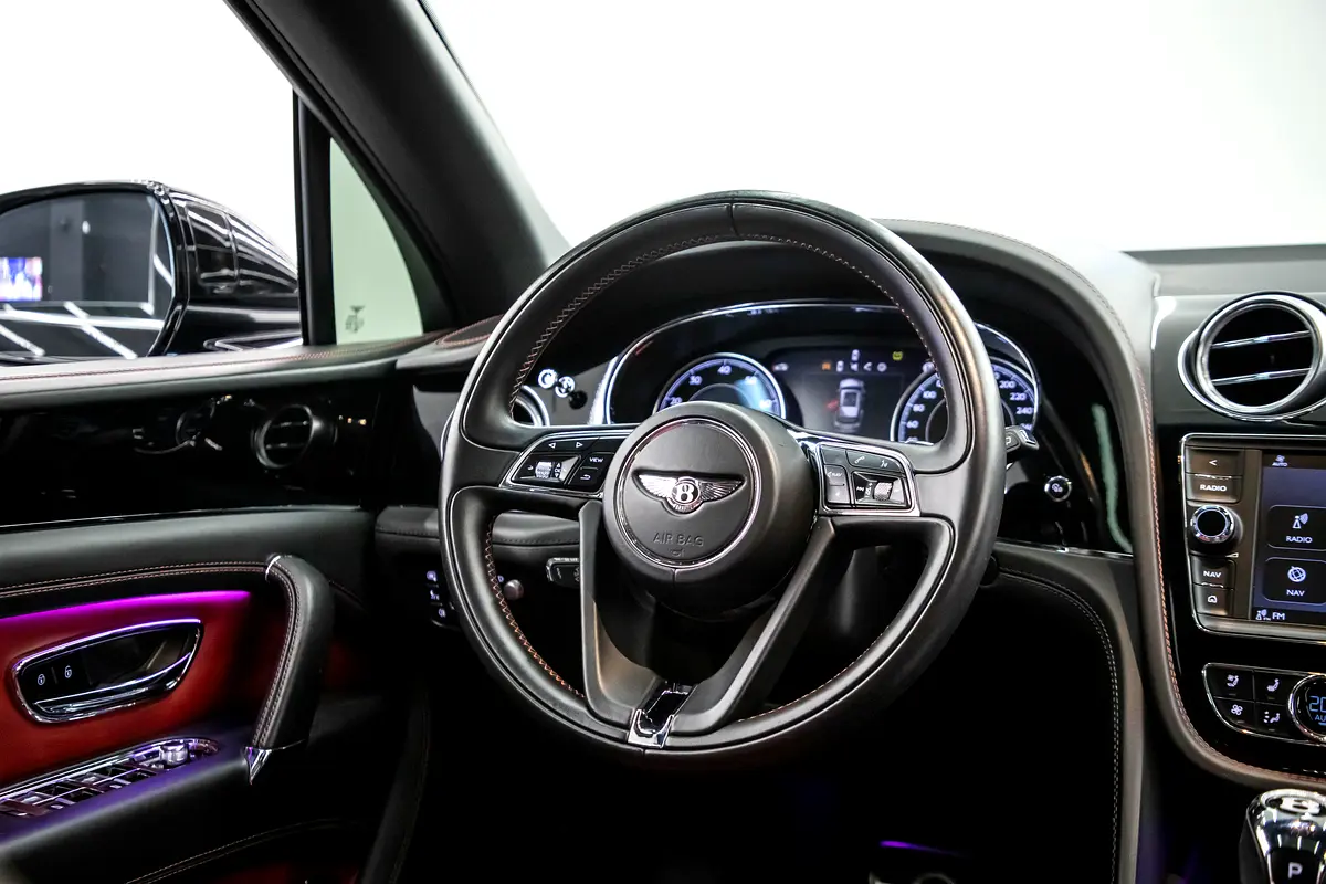 BENTLEY Bentayga Standard 2019 - photo 9 - Import Émirats | International Cars