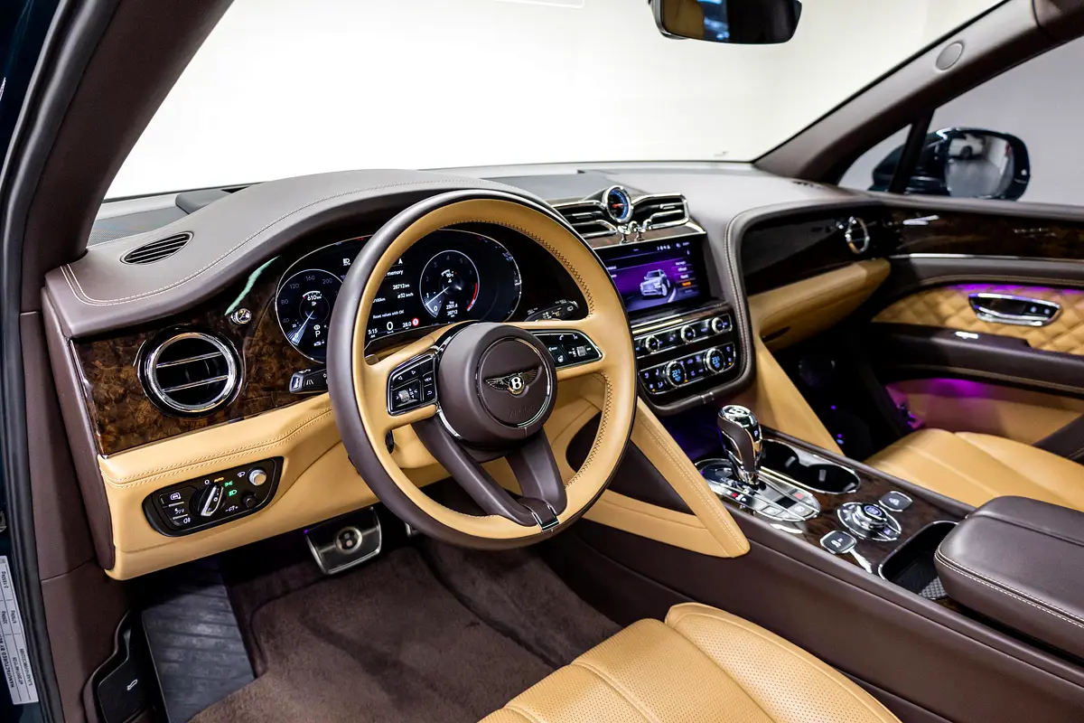 BENTLEY Bentayga First Edition 2021 - photo 10 - Import Émirats | International Cars