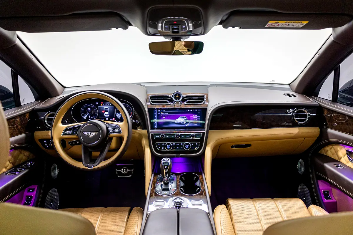 BENTLEY Bentayga First Edition 2021 - photo 11 - Import Émirats | International Cars