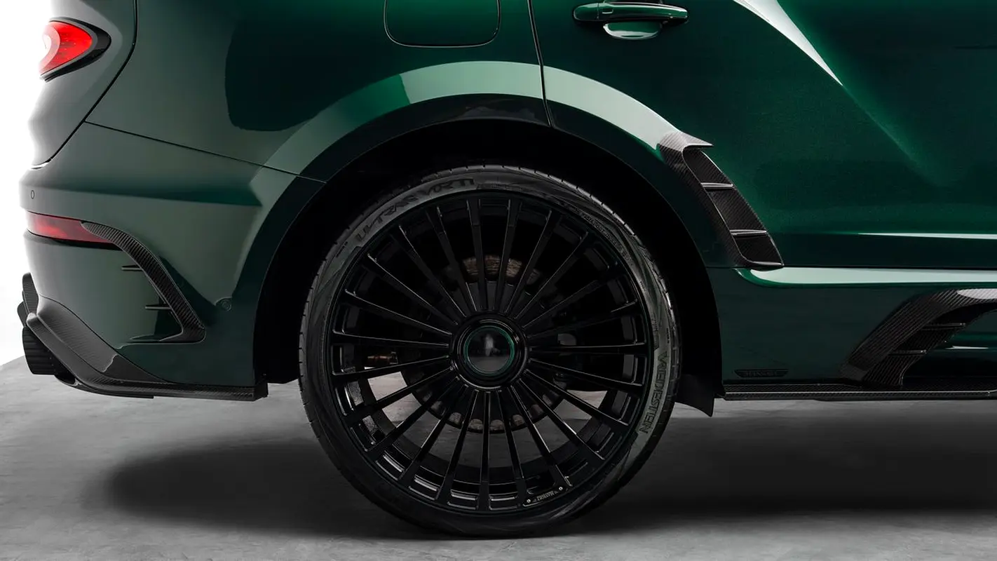 BENTLEY Bentayga EWB Azure 2023 - photo 9 - Import Émirats | International Cars