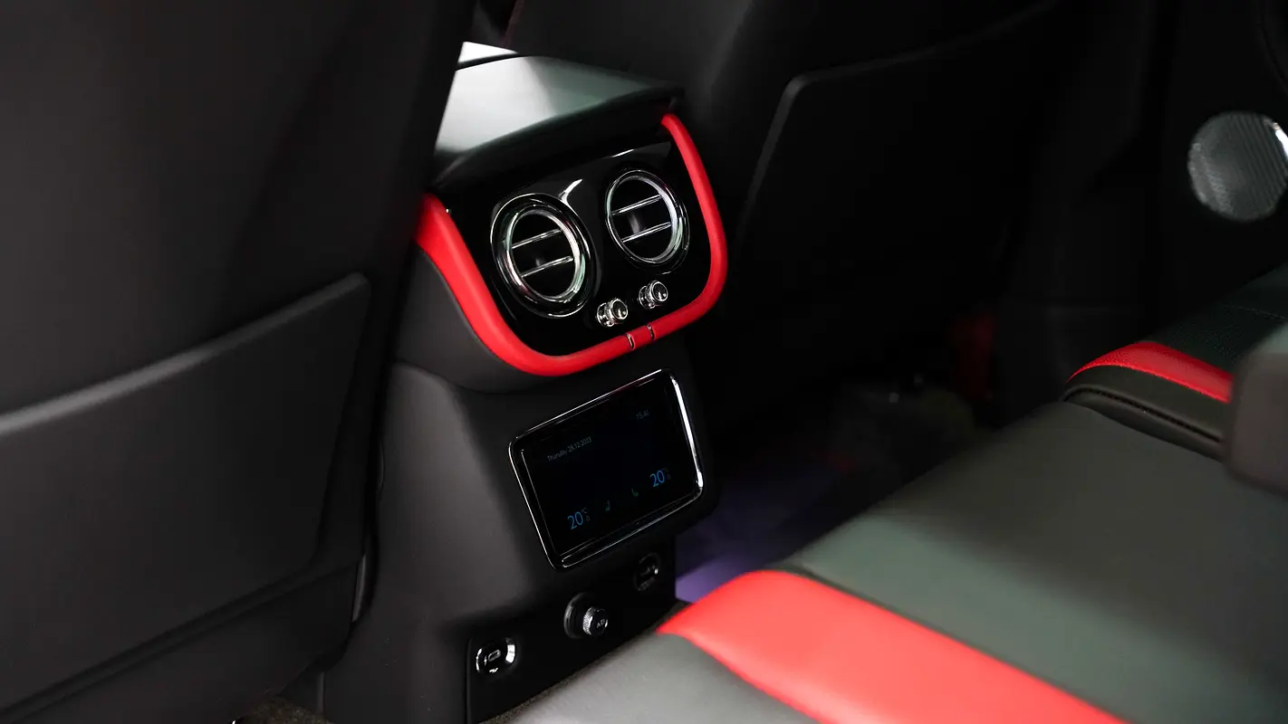 BENTLEY Bentayga Standard 2022 - photo 12 - Import Émirats | International Cars