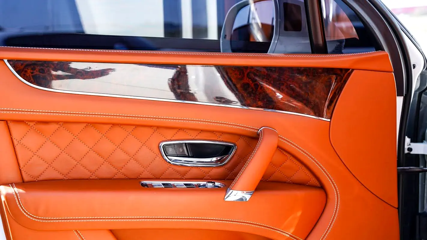 BENTLEY Bentayga First Edition 2017 - photo 12 - Import Émirats | International Cars