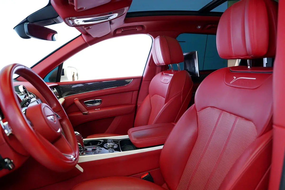 BENTLEY Bentayga Design Series 2020 - photo 9 - Import Émirats | International Cars